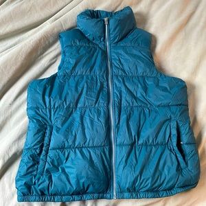Old Navy XL puffer vest! Gorgeous rich teal color!